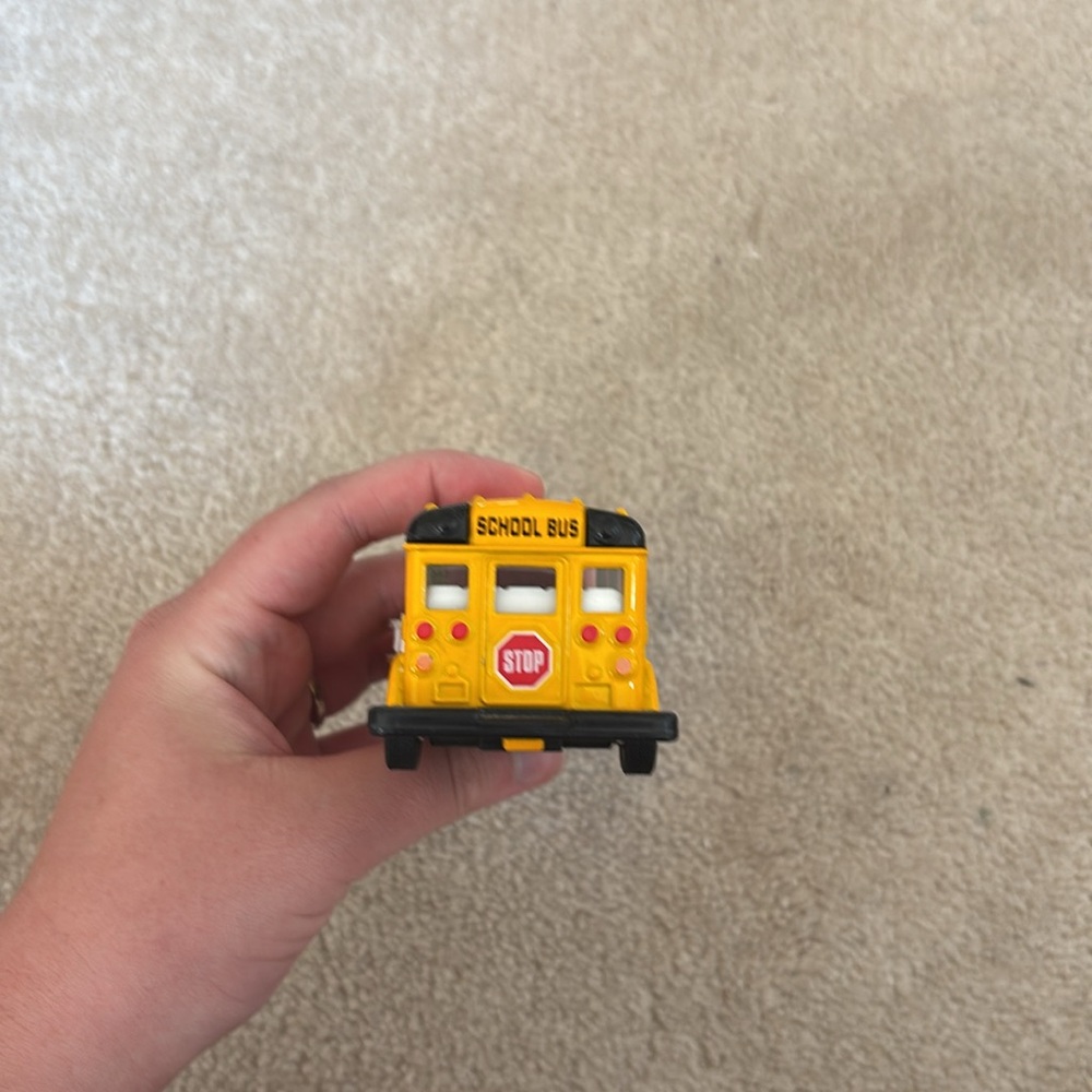 Kintoy Bus - Picture 3 of 8